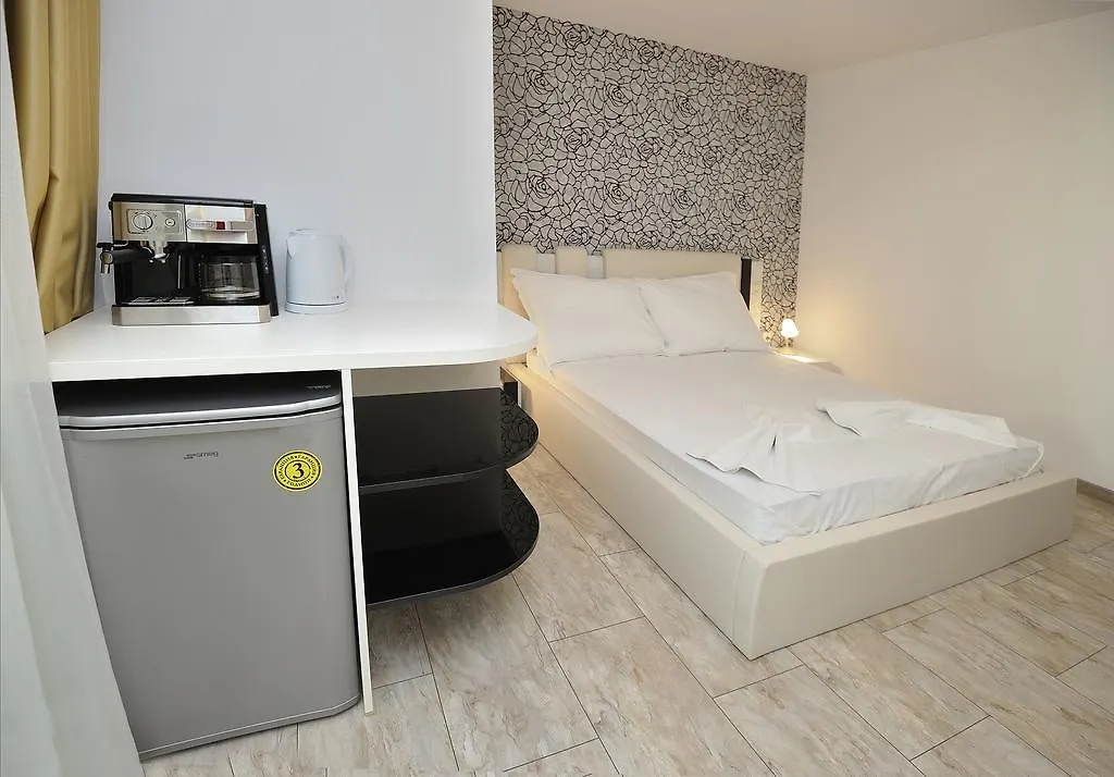 Poshta 1 Apartment 2 Варна